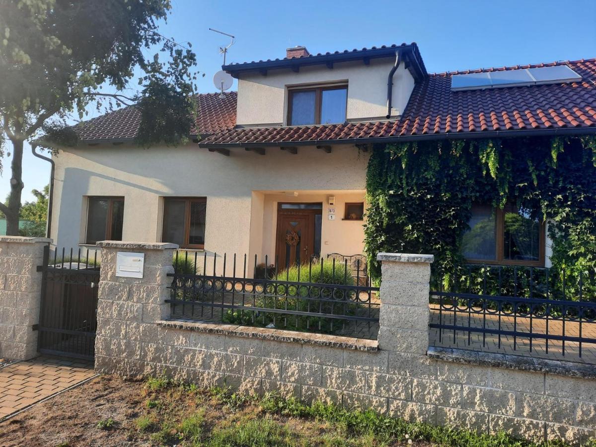 Apartman מיקולוב מראה חיצוני תמונה